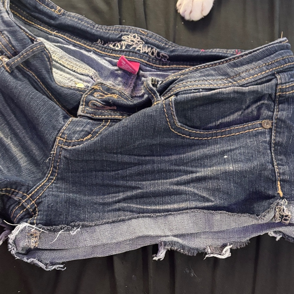 Almost Famous Dark Blue Jean Shorts - Picture 4 of 6